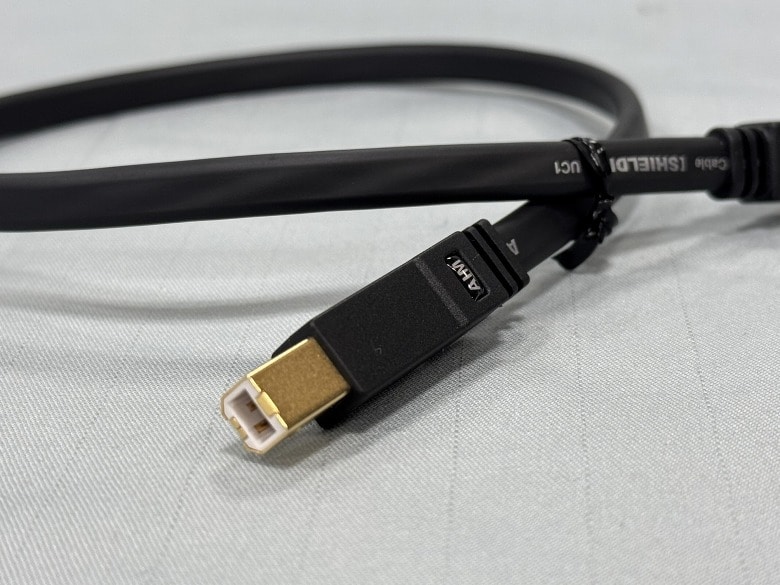 中古 AIM UC1-005 0.5m