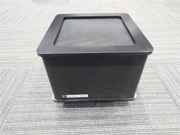 中古 Synergistic Research Black Box