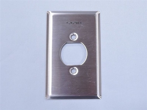 中古 FURUTECH Outlet Cover 102-S