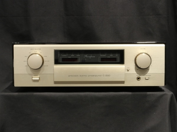 中古 Accuphase C-2820
