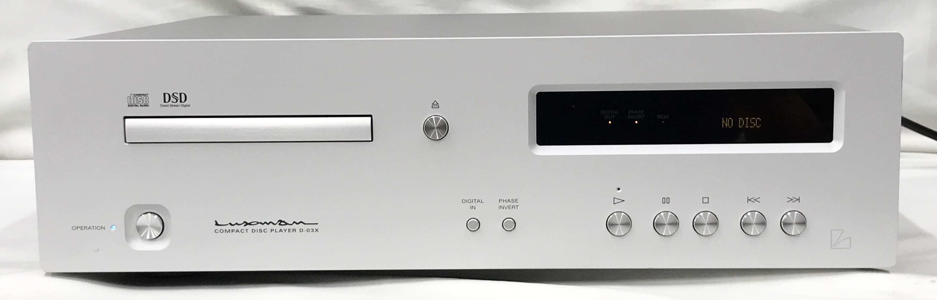 中古 LUXMAN D-03X