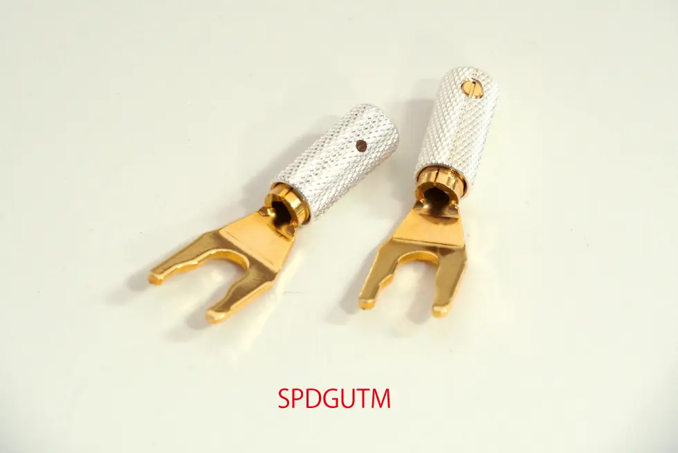 新品 WIREWORLD SPDGUTM/4P